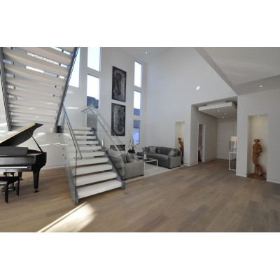 Hot Sale 304/316 Stainless Steel Keel Staircase with Solid Wood Steps